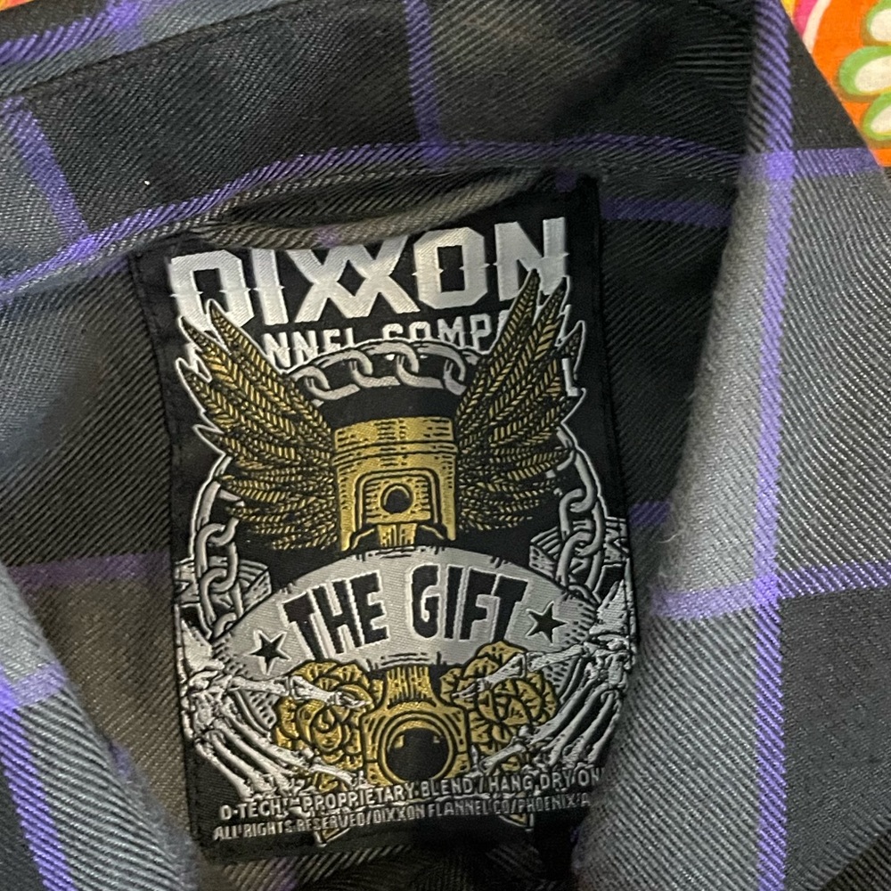 Dixxon the Gift flannel. Large